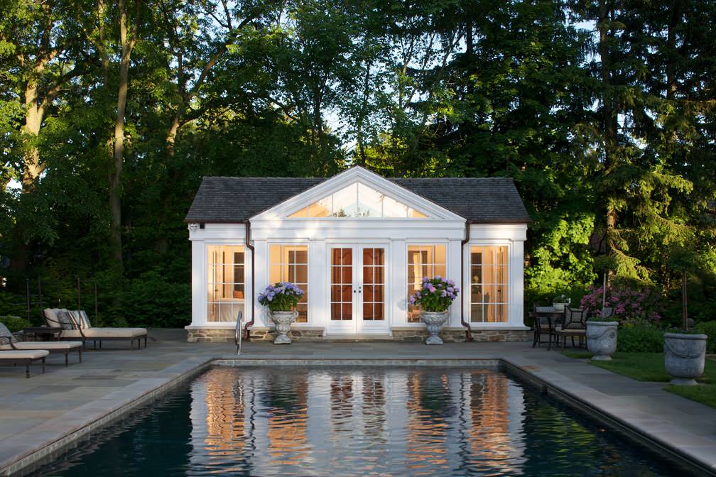 Inspiration for a timeless rectangular pool house remodel in Chicago