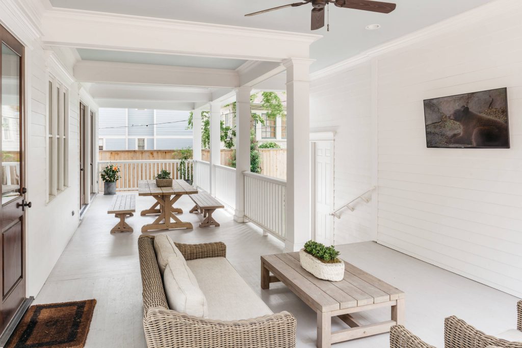 Inspiration for a timeless side porch remodel in Houston with decking and a roof extension by 2Scale Architects | Outdoor Photos | Porch | Landscaping | Landscape Design | Outdoor Living Space | Porch Design Ideas | Outdoor Living Space Ideas | Backyard Design