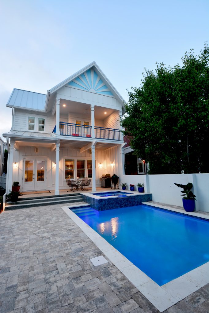 Inspiration for a transitional pool remodel in Miami