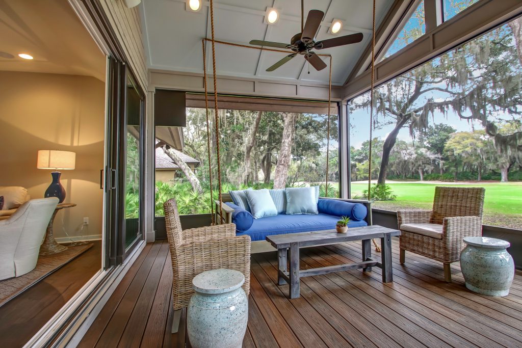Interior Design: Lola Interiors, Photo: East Coast Virtual Tours