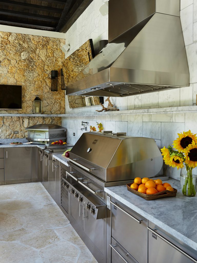 Kalamazoo K1000HB Built-in Hybrid Fire Grill and Vent Hood.