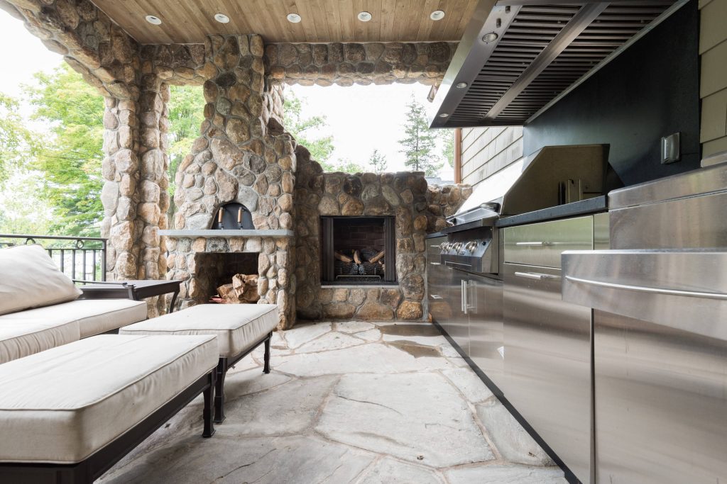 Karol Steczkowski | 860.770.6705 | www.toprealestatephotos.com