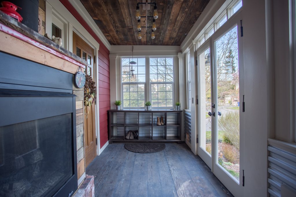 Kirsten Houvener shelterhomephotography@gmail.com