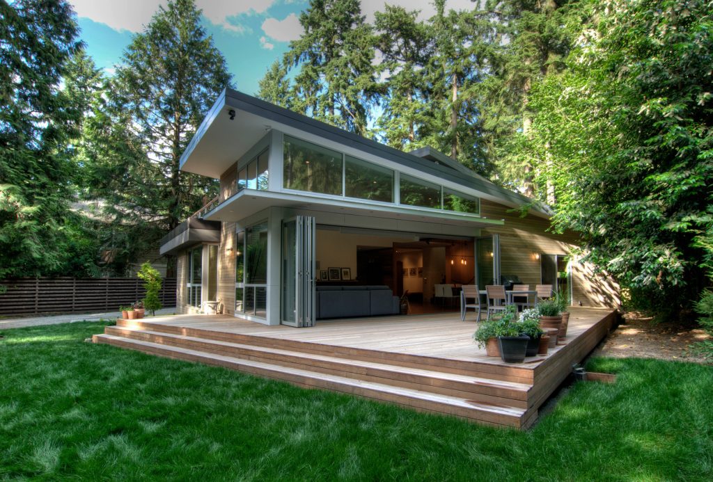 LaCantina Doors Aluminum Thermally Controlled bi-folding door system