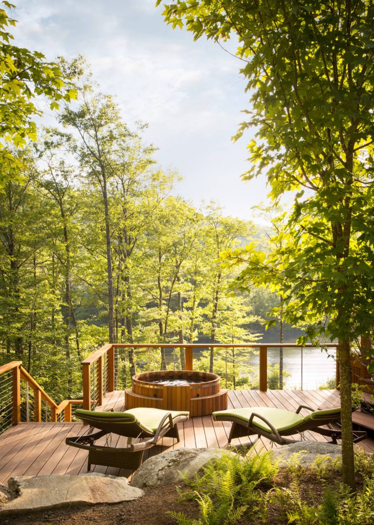 Lake house Deck with Hot Tub. Trent Bell Photography, Richardson & Associates Landscape Architects