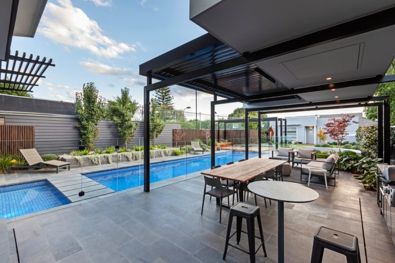 Landscape Construction: Bayon Gardens // Landscape Design: COS Design // Photography: Patrick Redmond