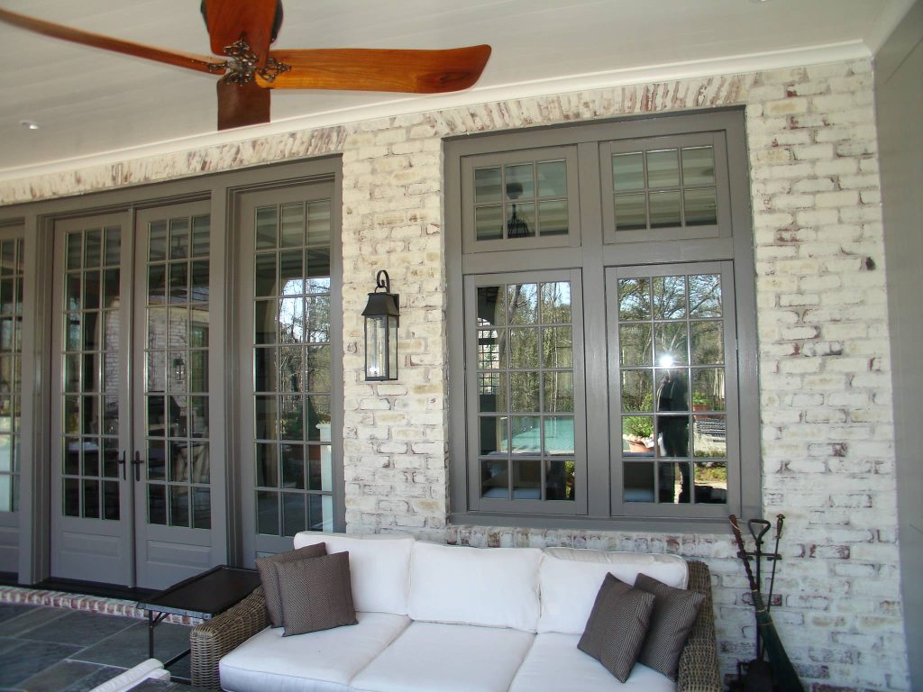 Loggia with Biocalce-limewash by ROMA, Ceiling Fan by Aria Ventilatori,.