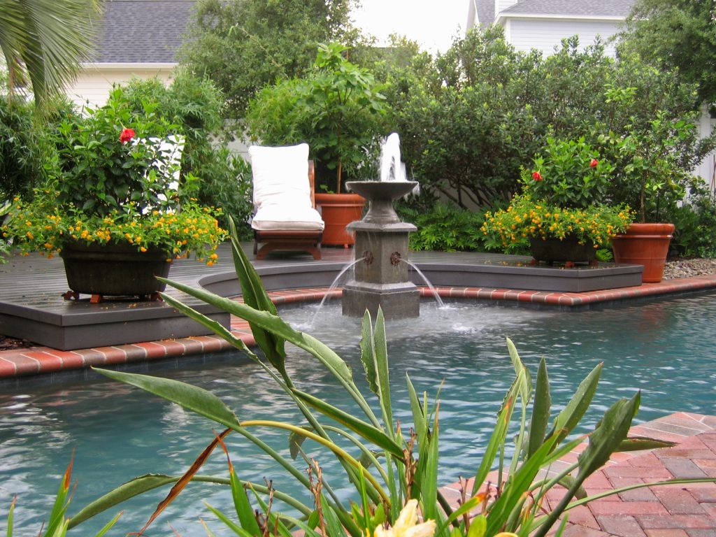 Lush plantings begin to provide privacy. www.hortusoasis.com