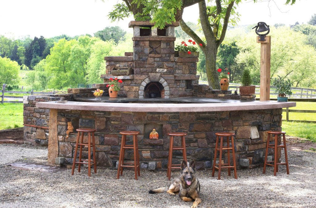 Mid-sized arts and crafts backyard gravel patio kitchen photo in Philadelphia with no cover