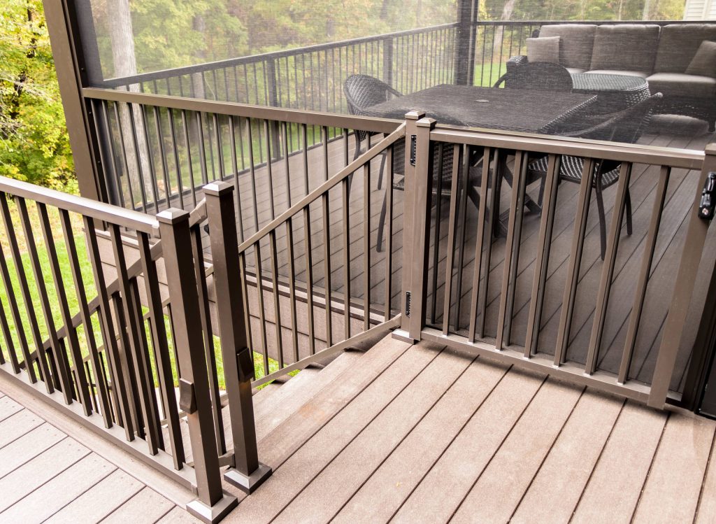 Mid-sized elegant backyard outdoor kitchen deck photo in St Louis with no cover