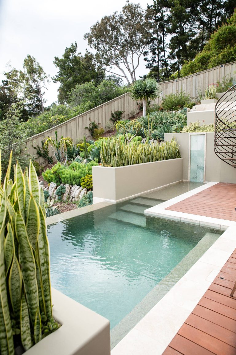 Minimalist pool photo in San Diego