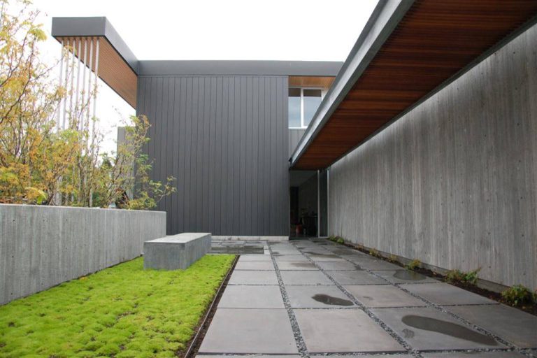 Minimalist porch idea in Seattle by Charter Custom Homes | Outdoor Photos | Porch | Landscaping | Landscape Design | Outdoor Living Space | Porch Design Ideas | Outdoor Living Space Ideas | Backyard Design