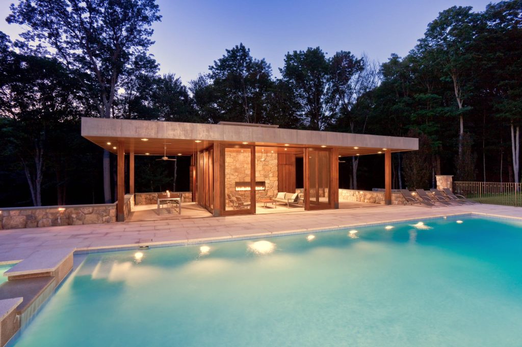 Minimalist rectangular pool photo in New York