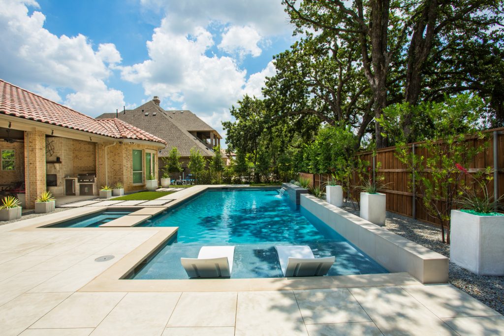 Modern backyard pool and spa design