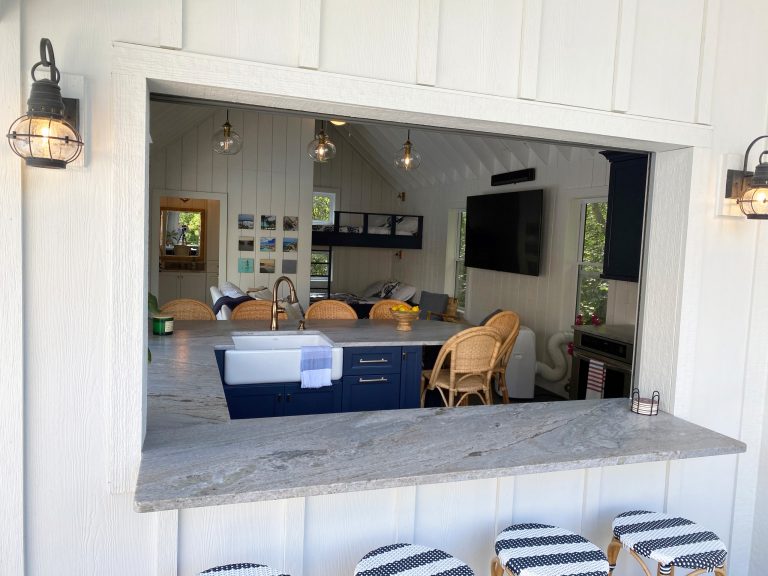 New Pool House added to an exisitng pool in the back yard.