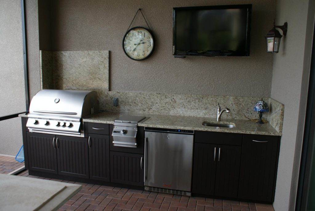 Outdoor Kitchen Design Center