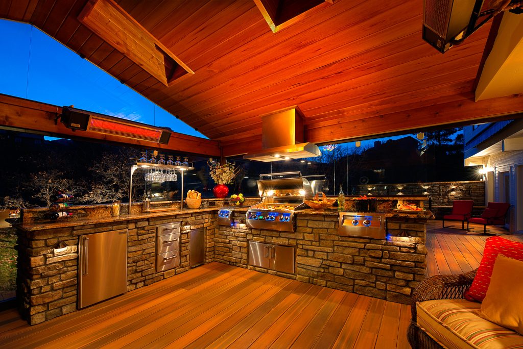 Outdoor Kitchen