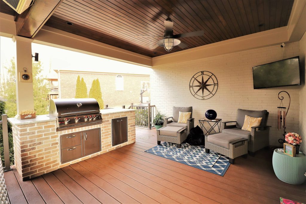 Outdoor Kitchen with Blaze grill and fixtures