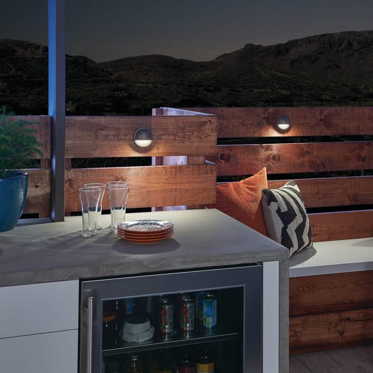 Outdoor kitchen deck - contemporary rooftop outdoor kitchen deck idea in Portland with no cover