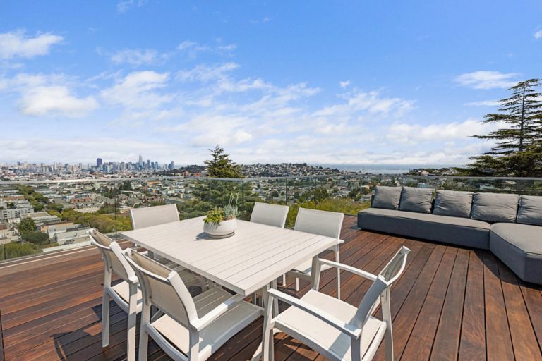 Outdoor kitchen deck - modern rooftop rooftop glass railing outdoor kitchen deck idea in San Francisco