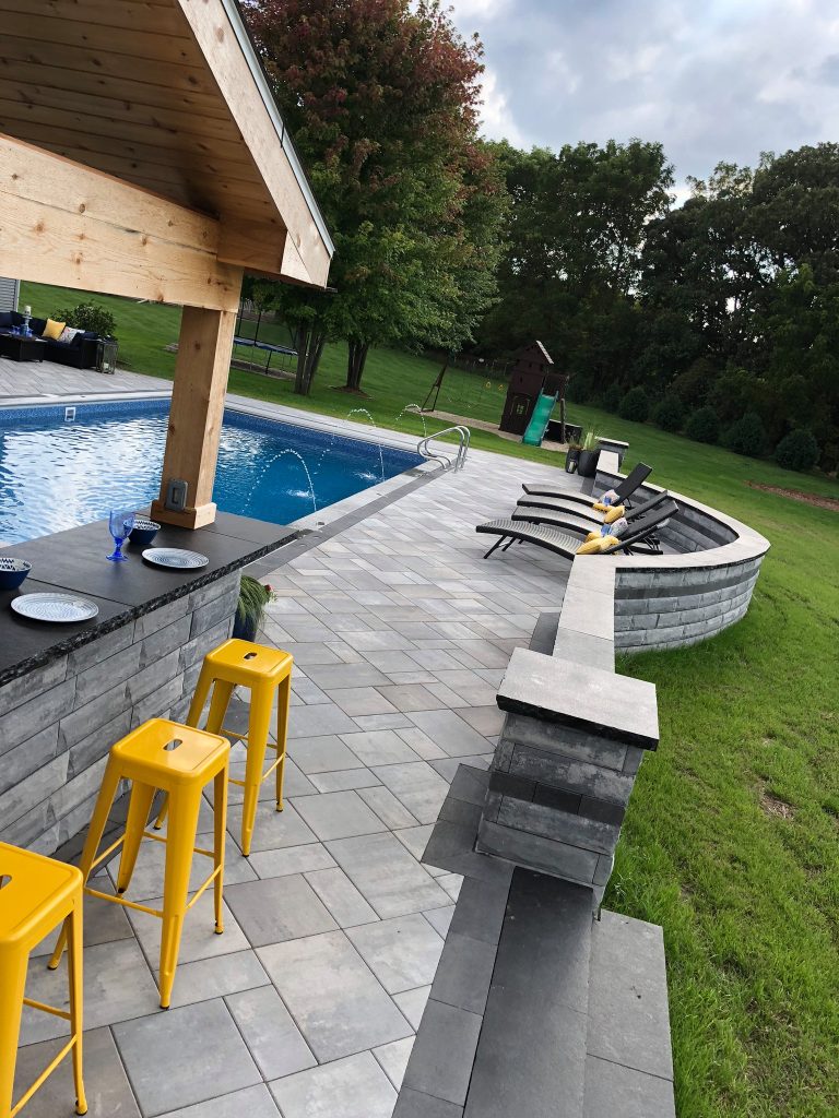 Perfect outdoor living space to entertain family and friends