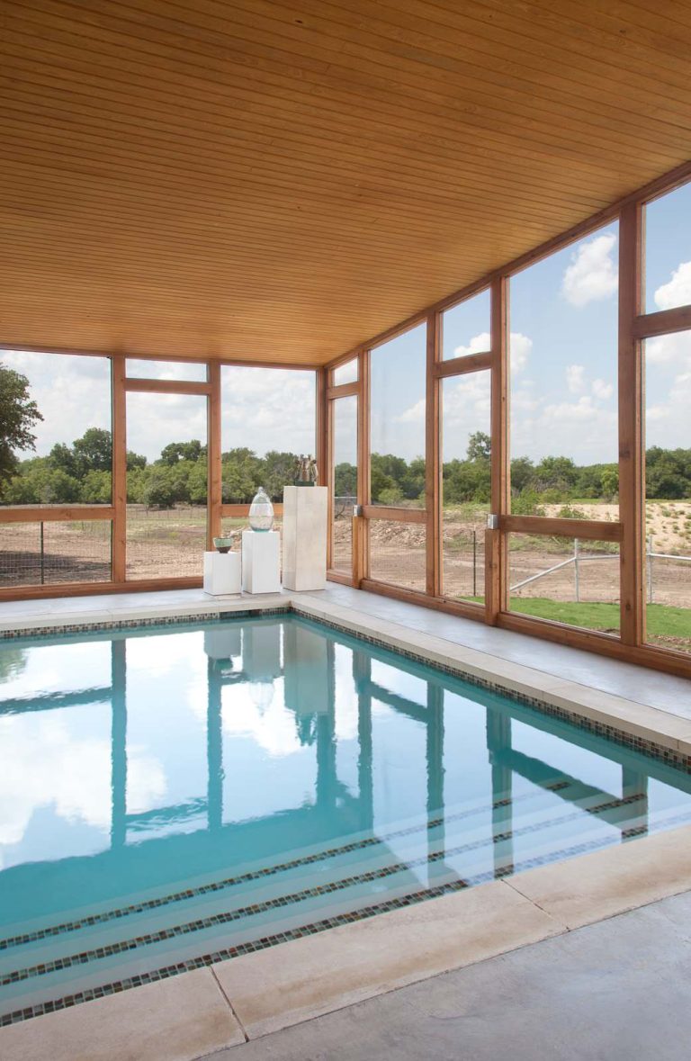Photo by Kailey J. Flynn Photography, Screen designed by Nick Mehl, pool design by Da Vinci Pools