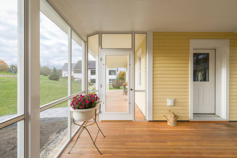 Photo by Oliver Parini