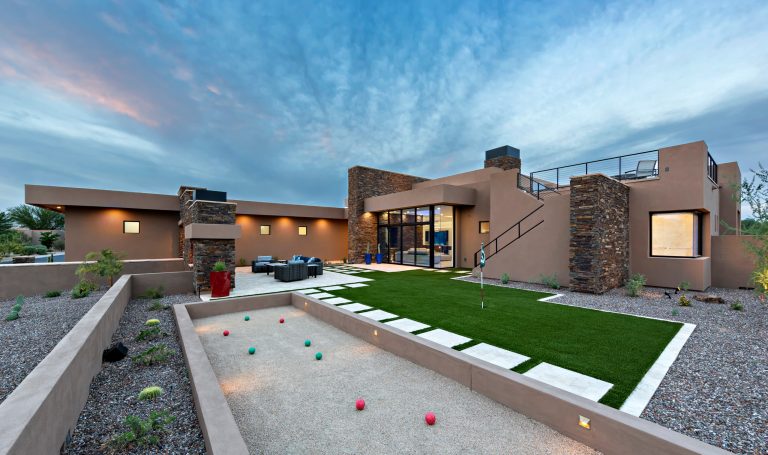Photo of a contemporary full sun backyard gravel outdoor sport court in Phoenix.