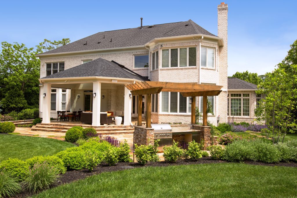 Photography by Greg Hadley Photography. Outdoor dining or intimate gatherings or to extend your outdoor living.