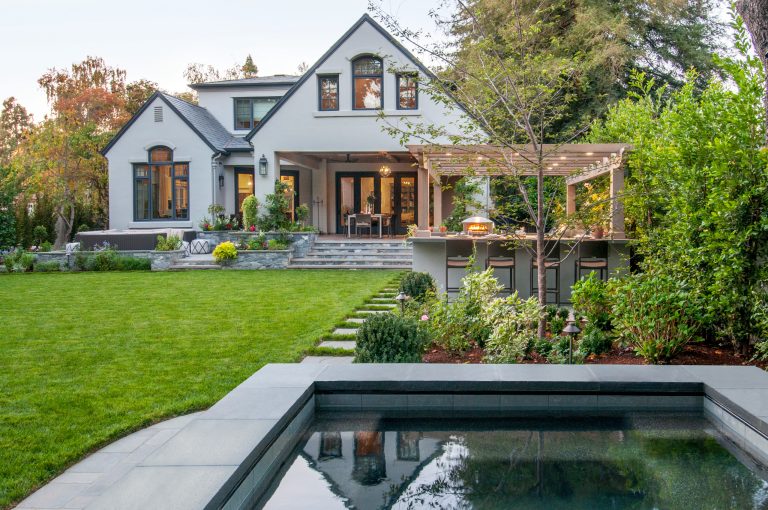 Photos by Crystal Waye