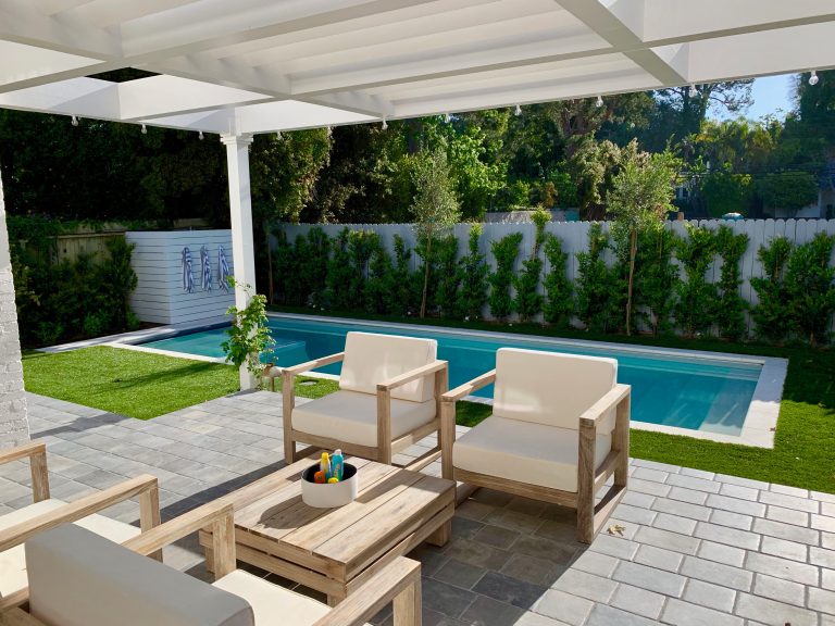 Pool - farmhouse pool idea in Los Angeles