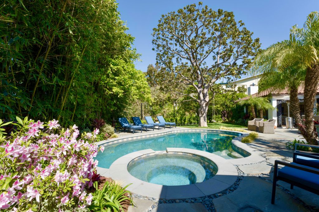 Pool - mediterranean pool idea in Los Angeles