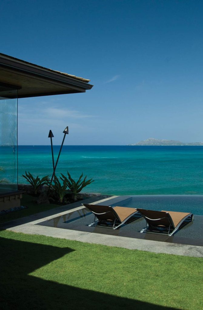 Pool - tropical infinity pool idea in Hawaii