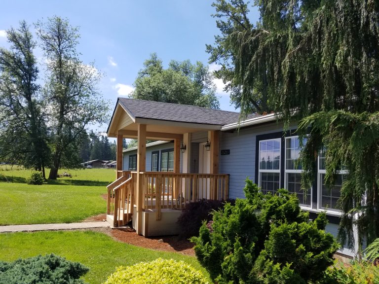 Right view of "Job" front porch