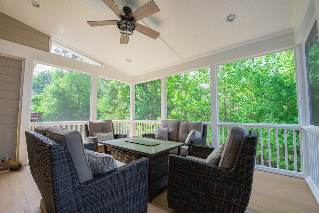 Screen porch with grilling deck.