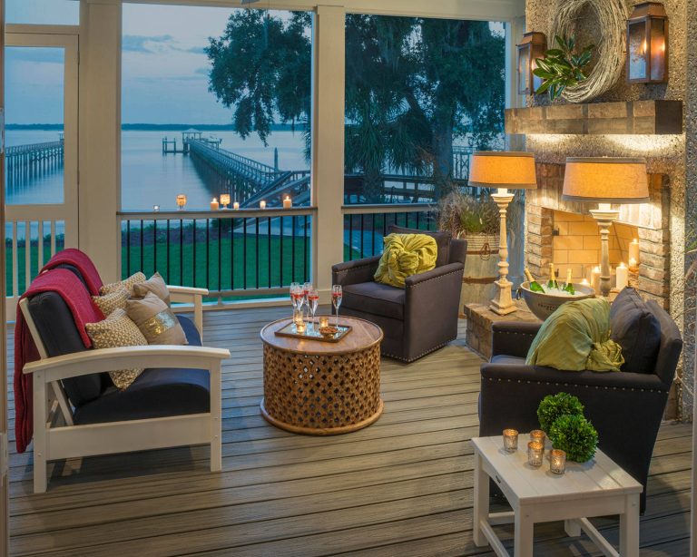 Screened-in porch featuring Trex Transcend in Island Mist and Trex Outdoor Furniture from the Rockport collection. See more at http://www.trex.com by TREX COMPANY INC | Outdoor Photos | Porch | Landscaping | Landscape Design | Outdoor Living Space | Porch Design Ideas | Outdoor Living Space Ideas | Backyard Design