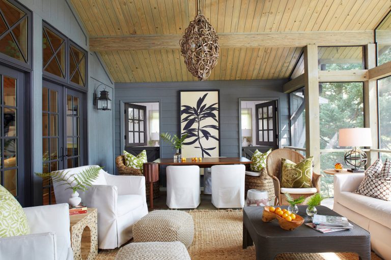 Screened porch living area looking to the dinning area. Image by Jean Allsopp Photography.