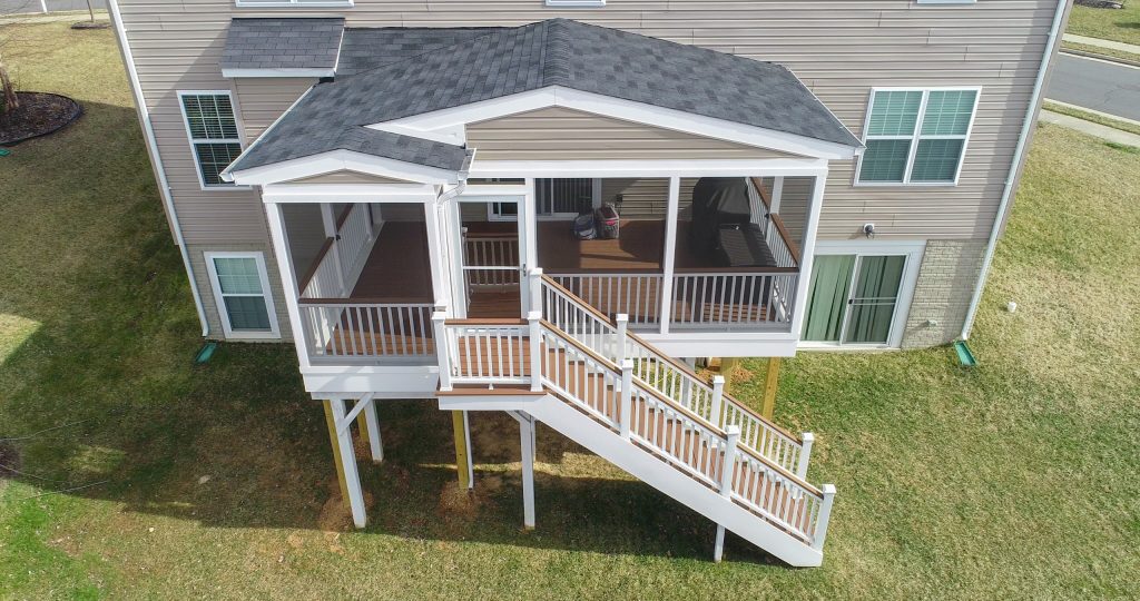 Screened porch with Trex decking