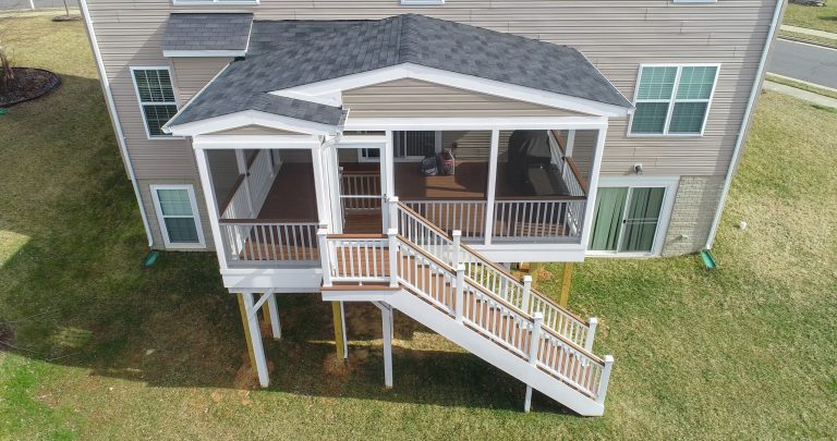 Screened porch with Trex decking