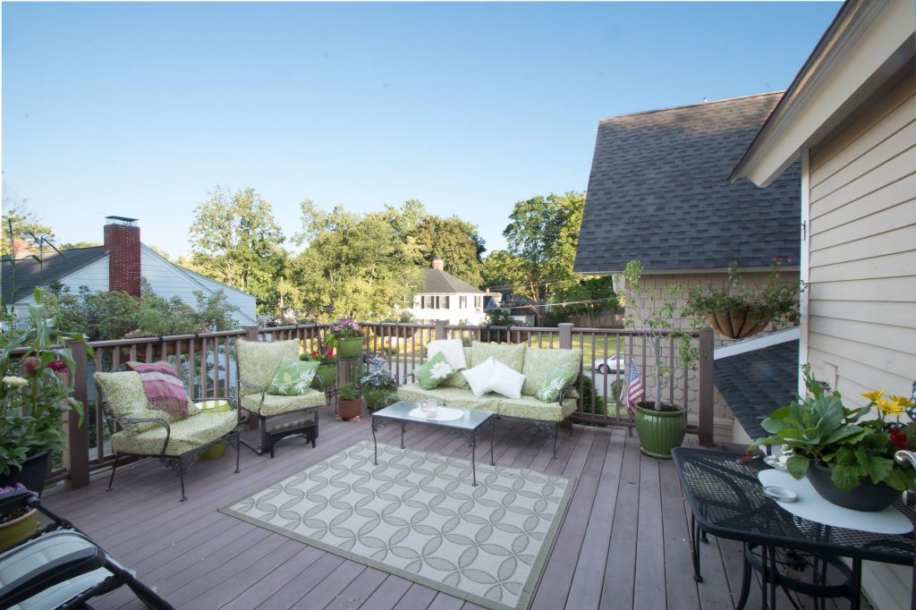 Second floor roof deck