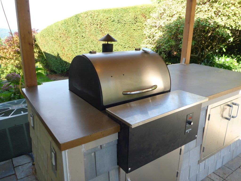 Small outdoor BBQ with a great view