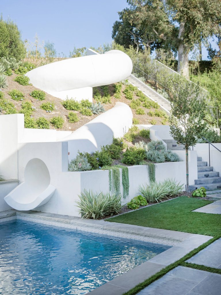Landscape Design: Molly Wood Garden Design Architect: Brandon Architects, Inc. Interior/ Styling: Kelly Nutt Design Photo Credit: Lane Dittoe