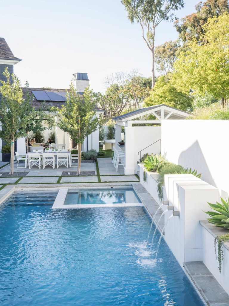 Landscape Design: Molly Wood Garden Design Architect: Brandon Architects, Inc. Interior/ Styling: Kelly Nutt Design Photo Credit: Lane Dittoe