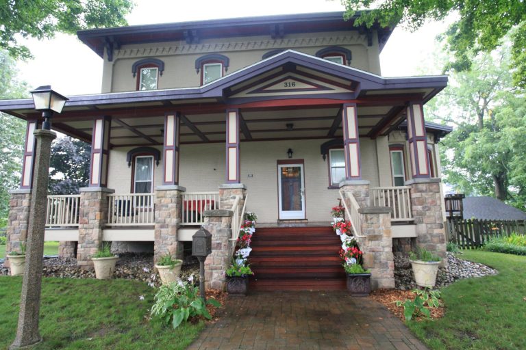 This project was a historical remodel done in 2013, that won the 2013 Haskell Award from the Mason County Historical Society.