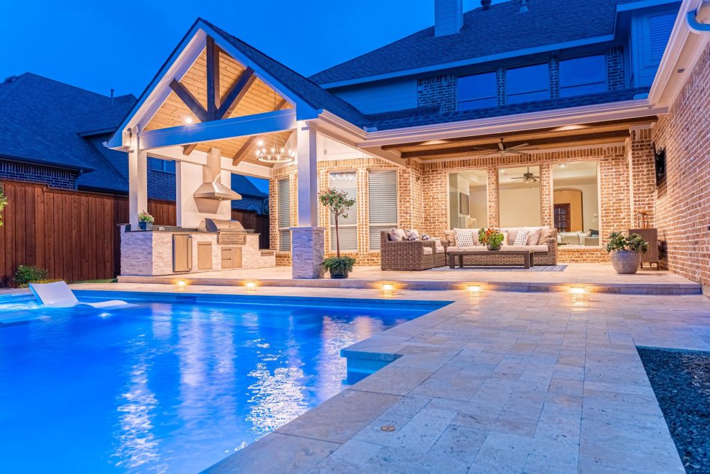 This transitional/modern pool makes for a gorgeous view from this homeowner's new outdoor living space.

Photographer credit: Stephen Murphey @Snappointmedia by TCP Custom Outdoor Living | Outdoor Kitchens | Backyard Design | Outdoor Living Spaces | Landscape Design