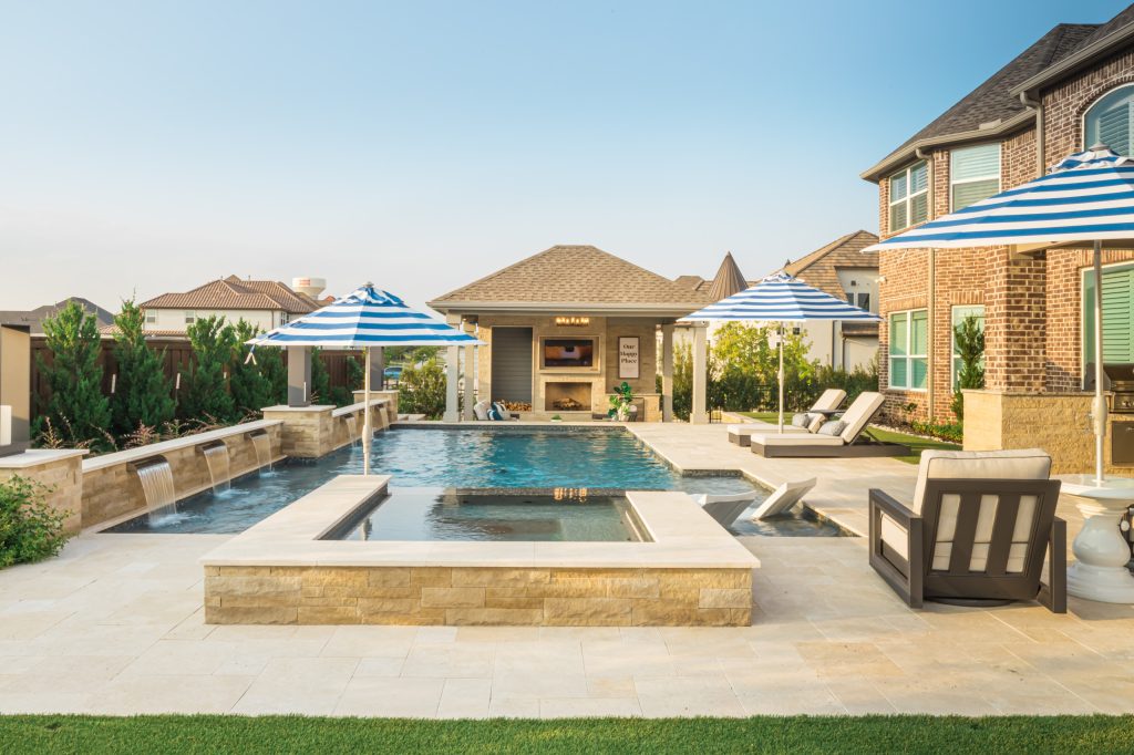 Transitional pool photo in Dallas