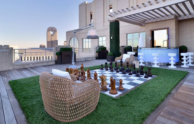 Trendy deck photo in Dallas with a pergola