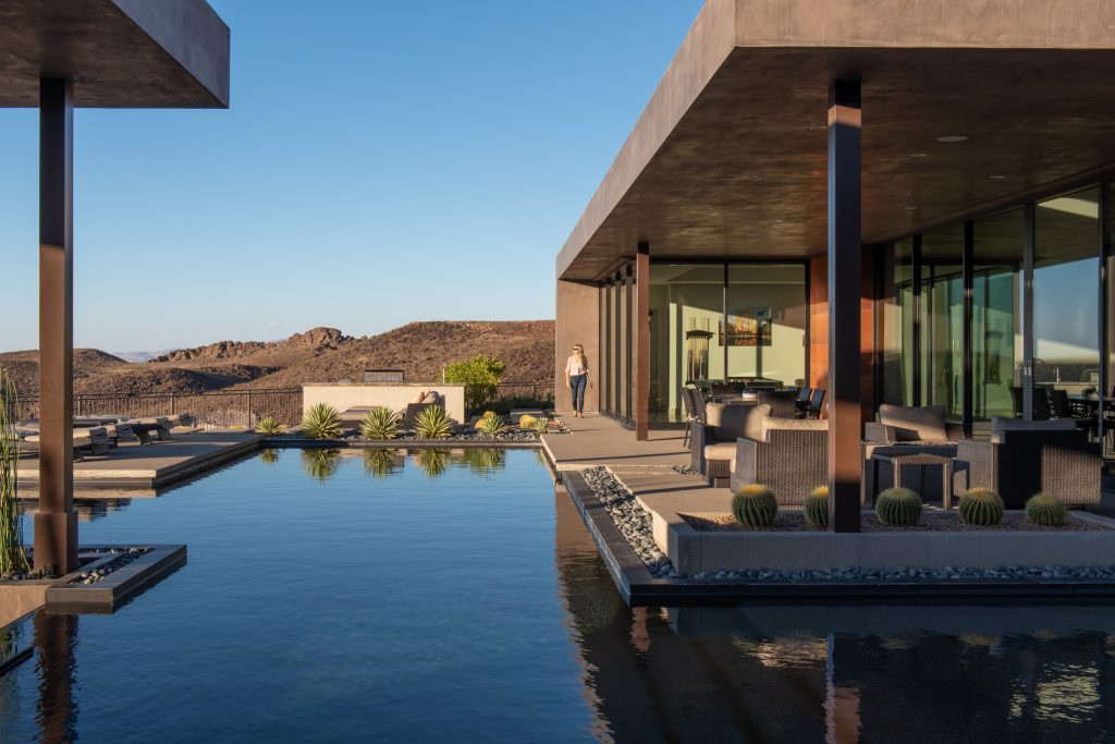 Trendy pool photo in Las Vegas