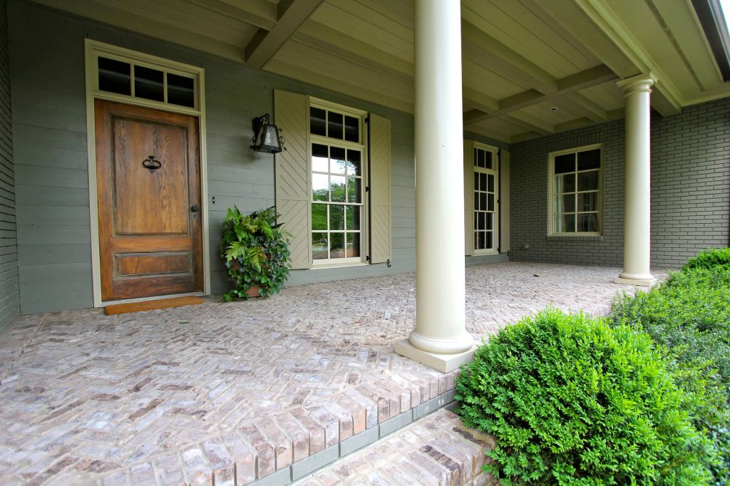 Trendy porch idea in Atlanta by | Outdoor Photos | Porch | Landscaping | Landscape Design | Outdoor Living Space | Porch Design Ideas | Outdoor Living Space Ideas | Backyard Design
