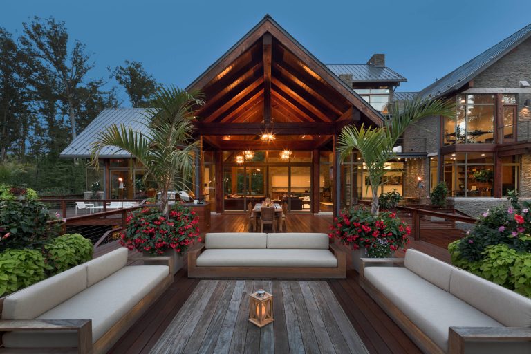 Upper Cabana covered and uncovered seating Scott Pease Photography